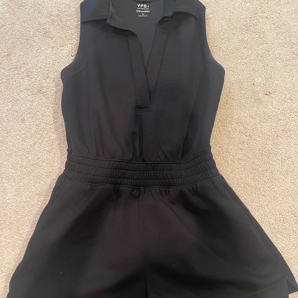 Abercrombie & Fitch Black Sleeveless Dress